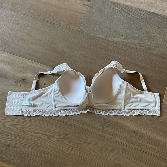 Leonisa Luxe Lace Underwire Smoothing Bustier Size 36B Nude - Picture 8 of 10